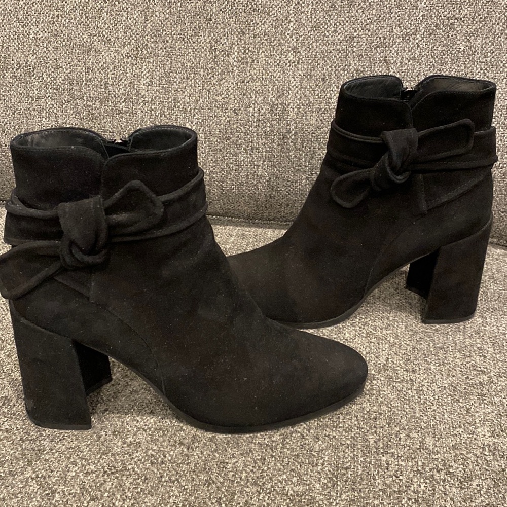 Black suede made in Italy ankle boots like new